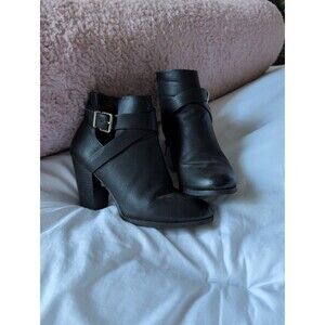 Call it spring black boots size 7.5
